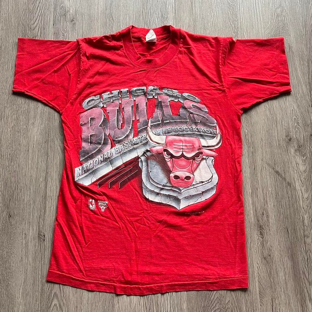 Vintage 90s Chicago Bulls tee